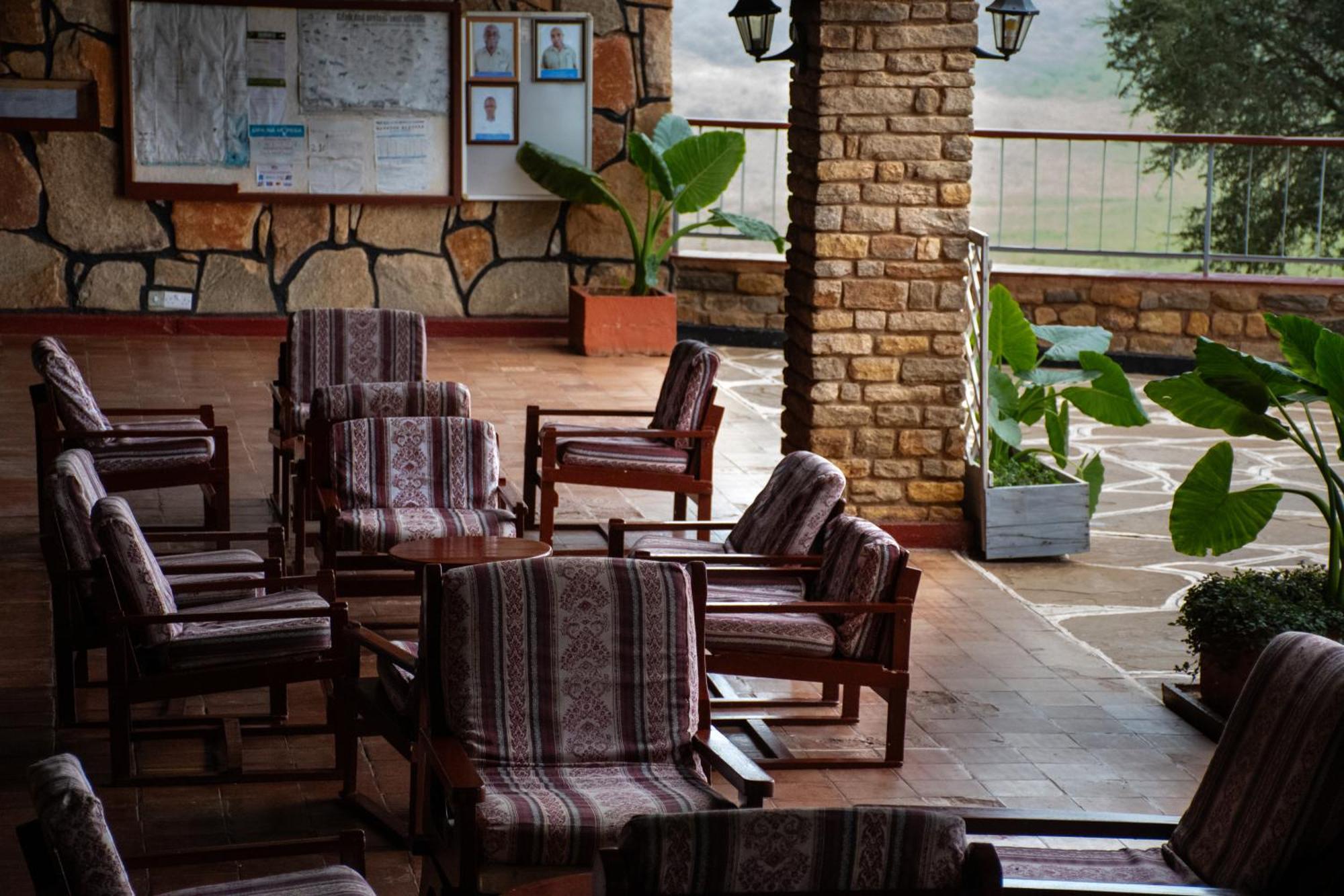 Ngulia Safari Lodge Ithumba Екстериор снимка