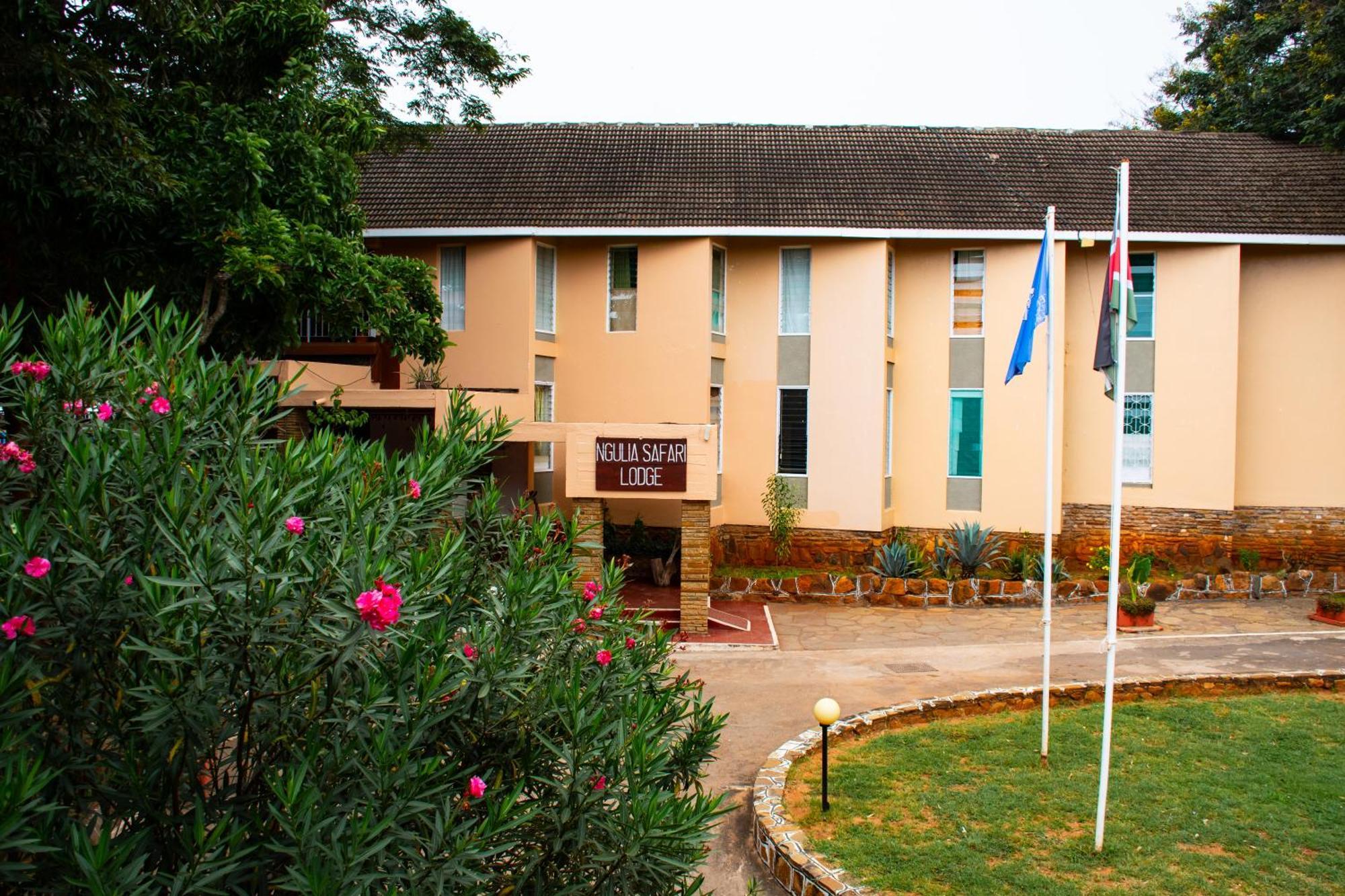 Ngulia Safari Lodge Ithumba Екстериор снимка